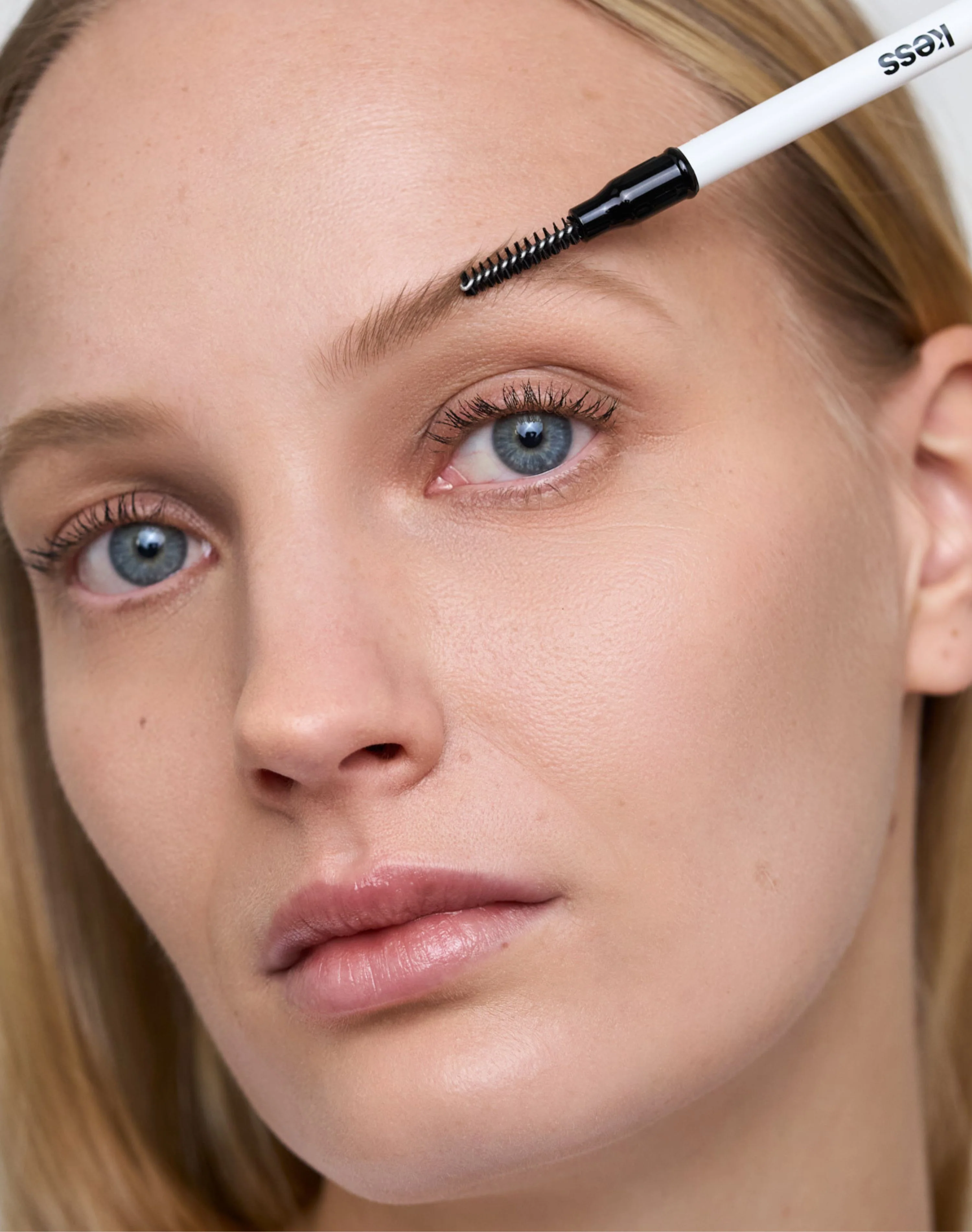 Easy Brow Pencil - Image 5