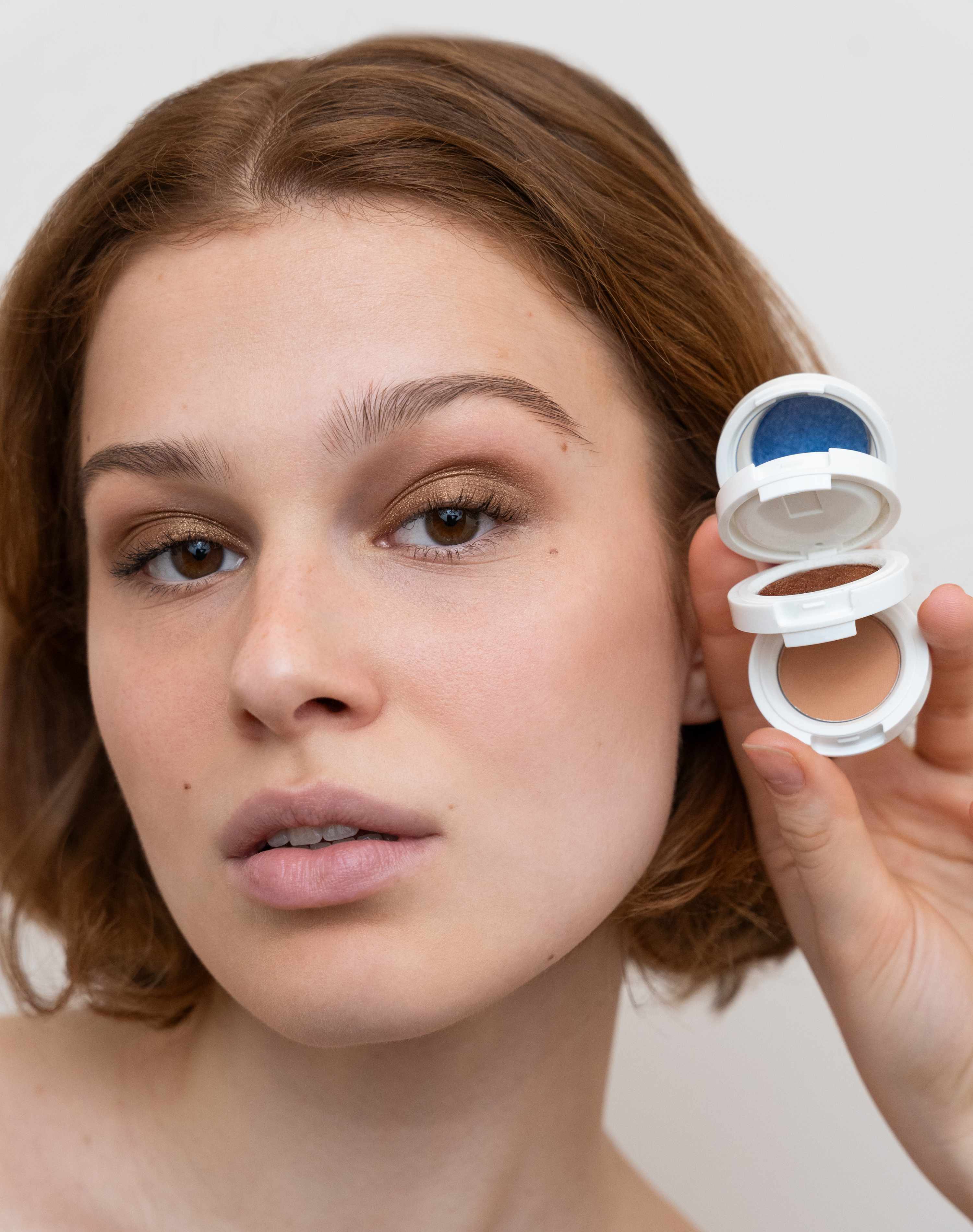Eyeshadow Tower - Image 17
