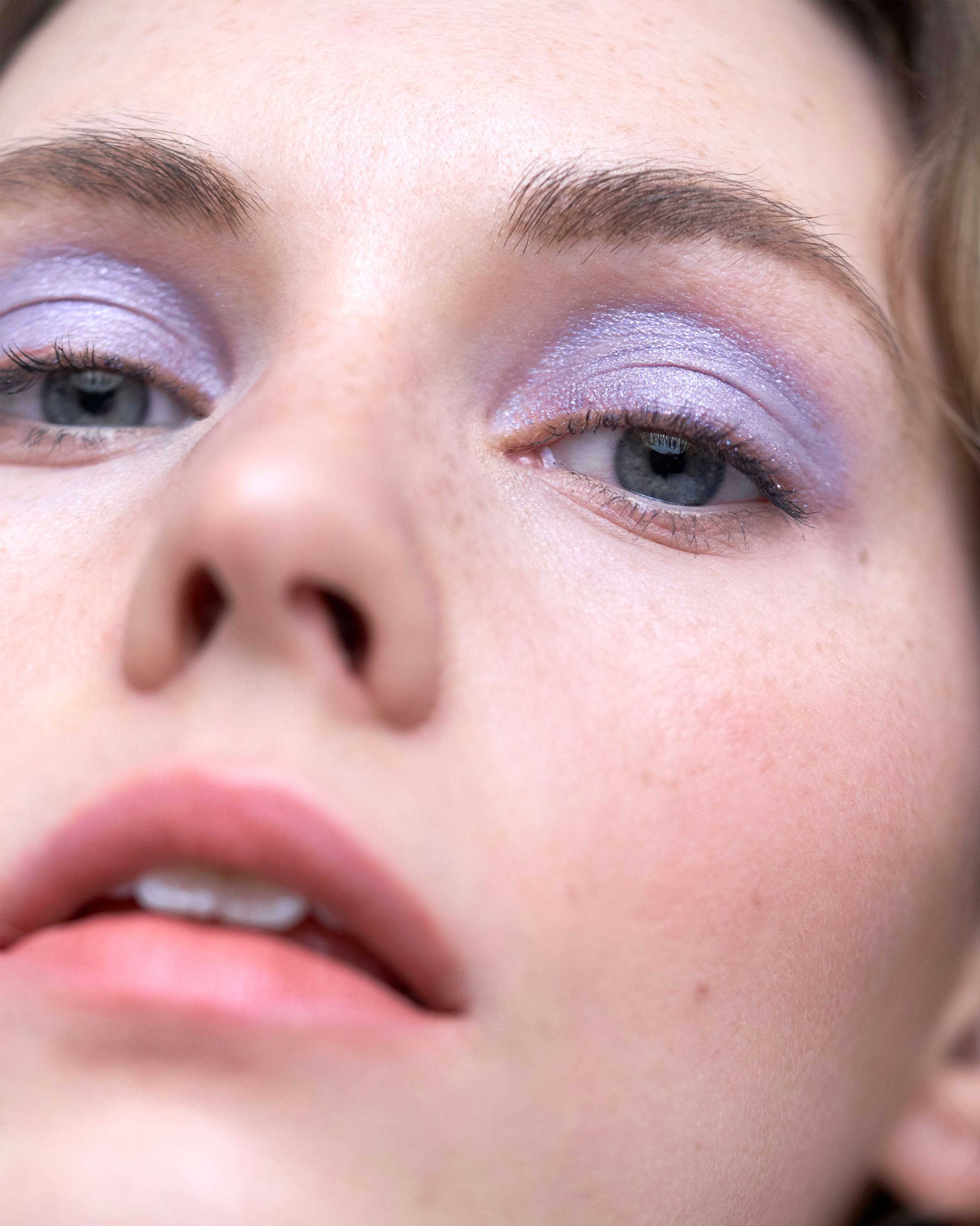 Eyeshadow Tower - Image 21