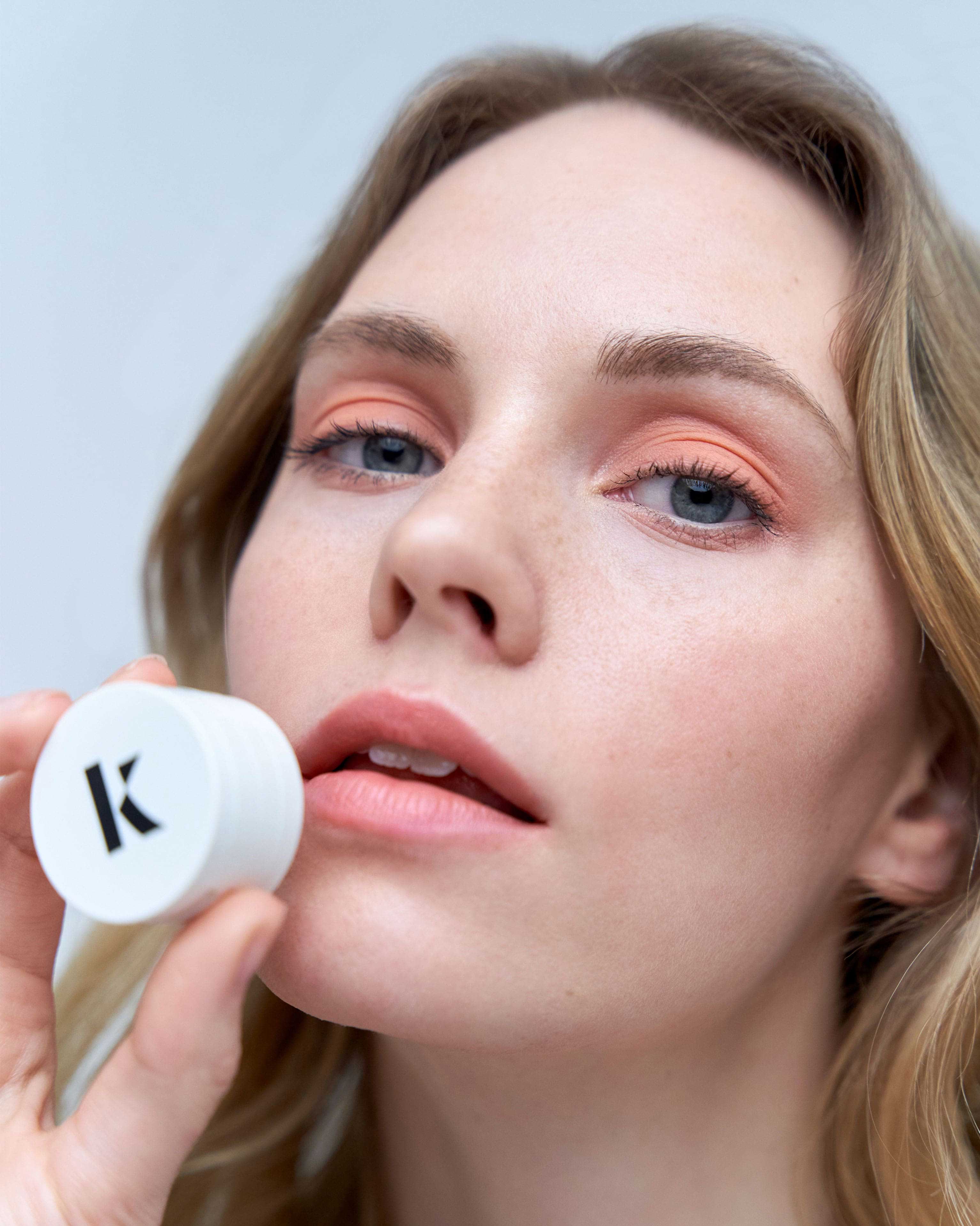 Eyeshadow Tower - Image 23