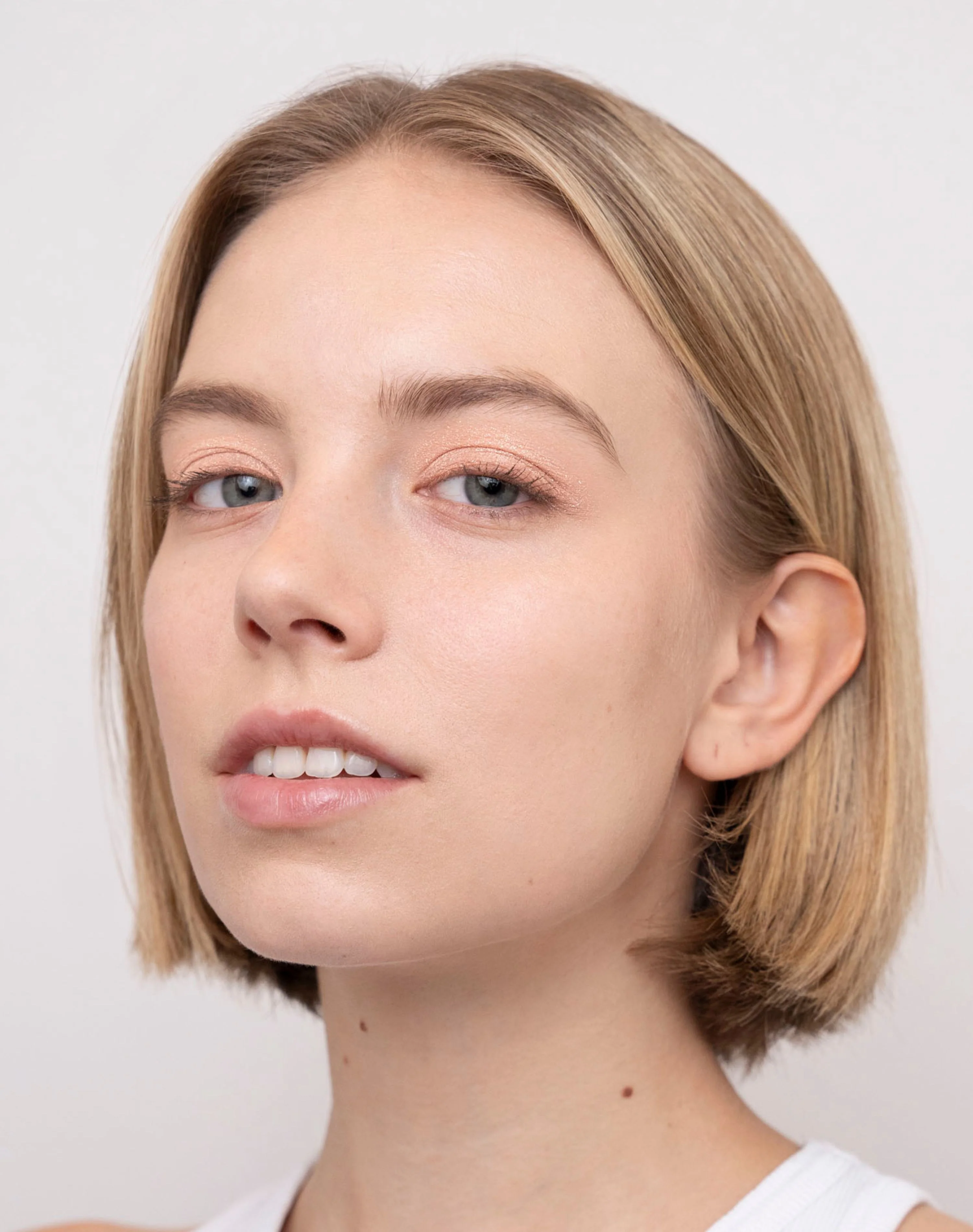 Eyeshadow Tower - Image 4