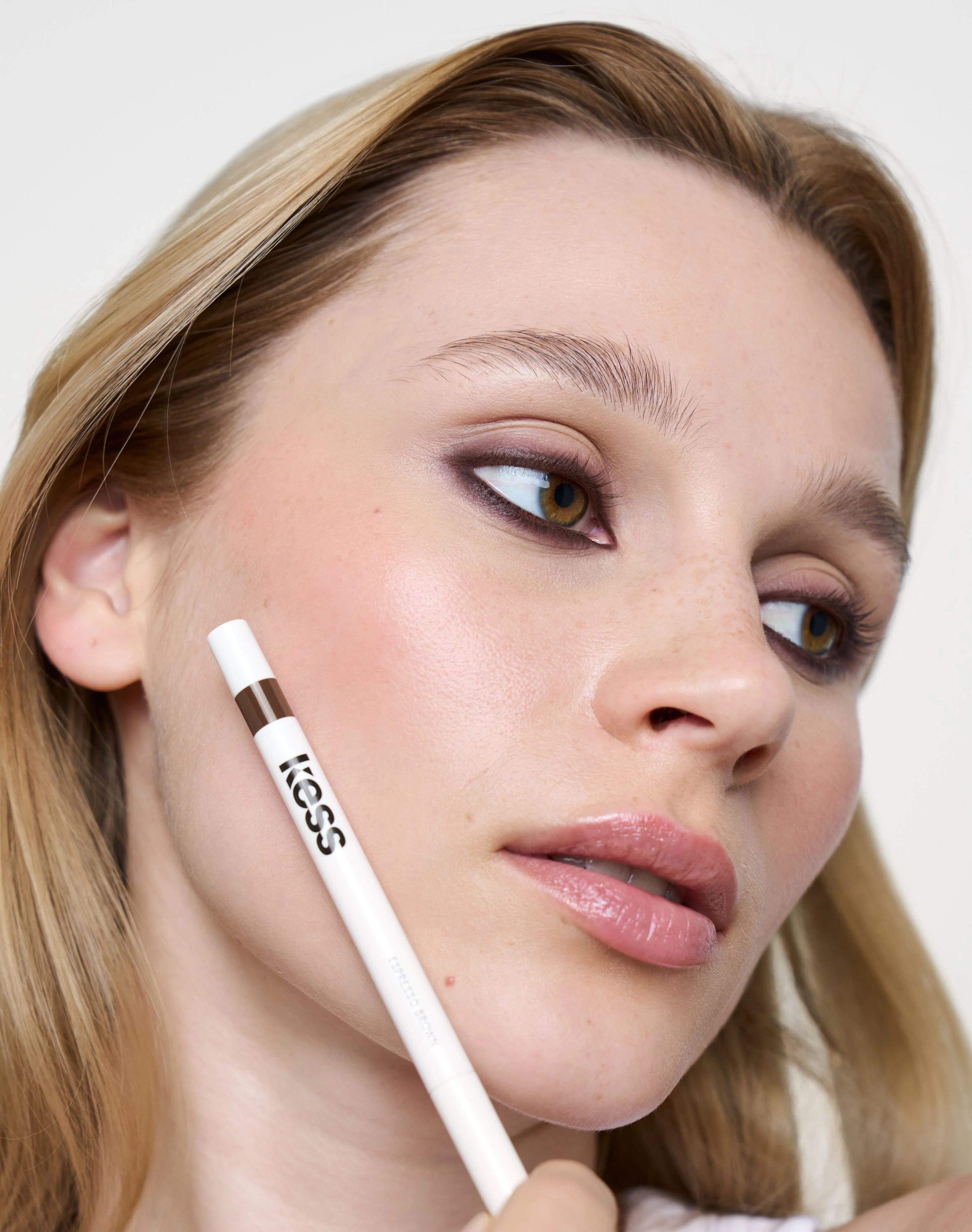 One Swipe Kajal Liner - Image 9