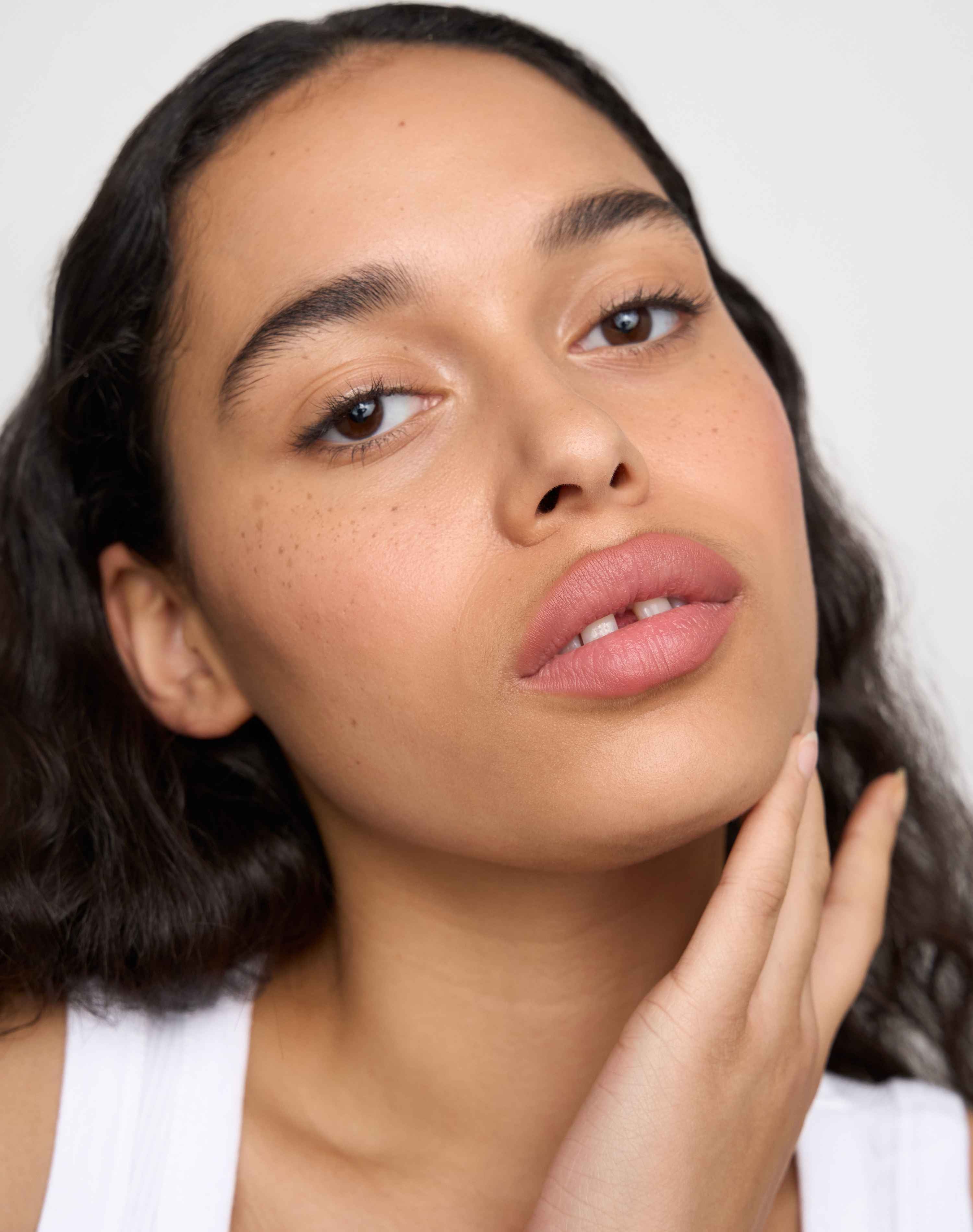 Soft Shape Lip Liner - Image 3