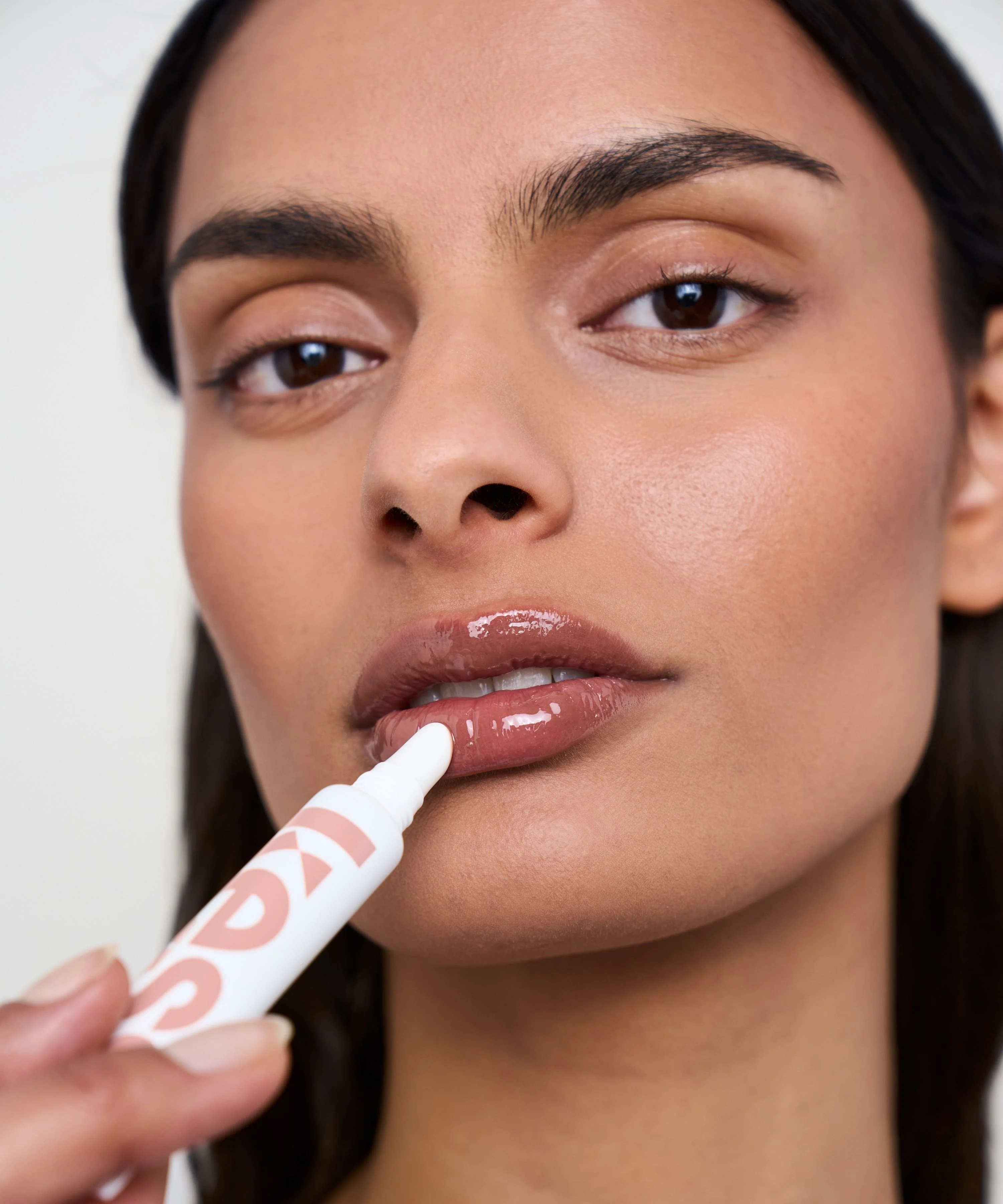 Lip Gloss SPF 15 Off Duty | Limited Edition - Image 4