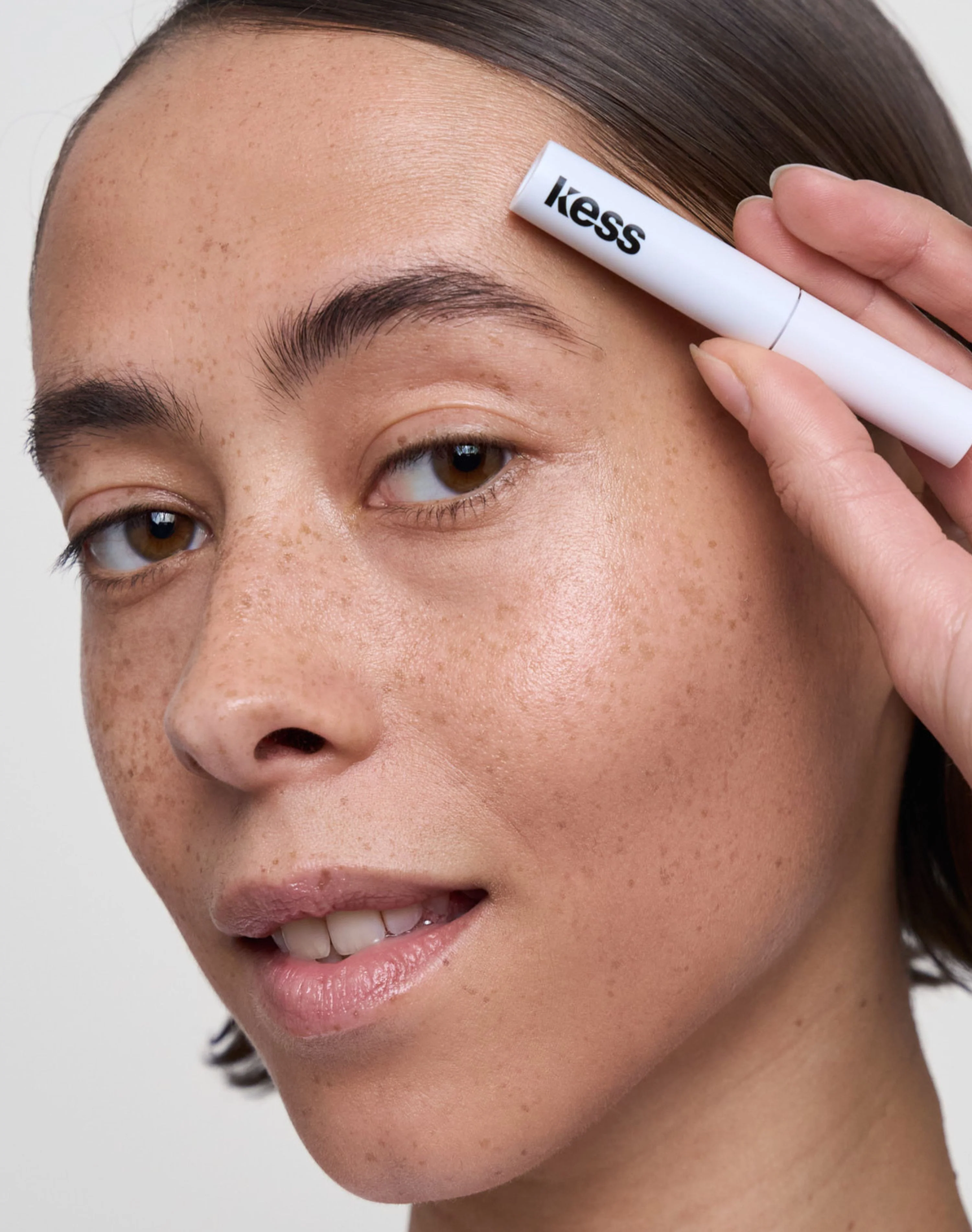 Fluffy Brow Filler - Image 8